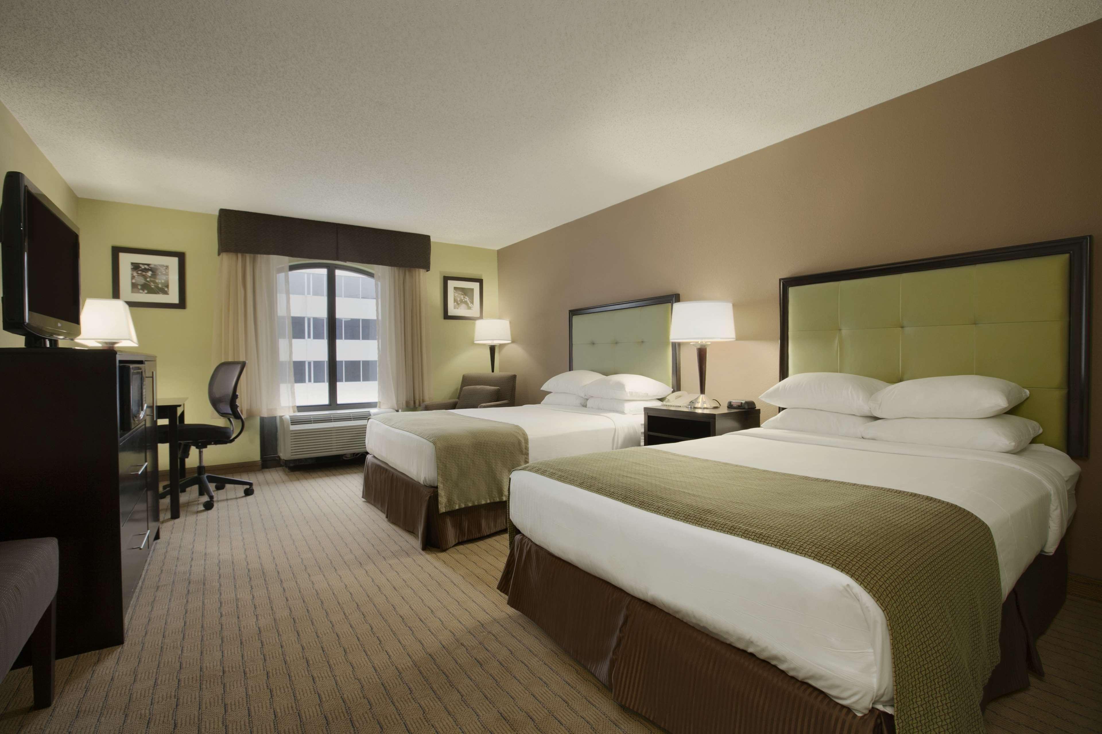 Days Inn By Wyndham Baltimore Inner Harbor Exterior photo