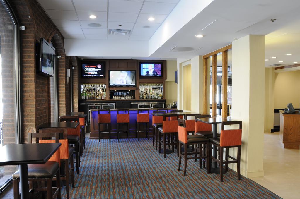 Days Inn By Wyndham Baltimore Inner Harbor Exterior photo
